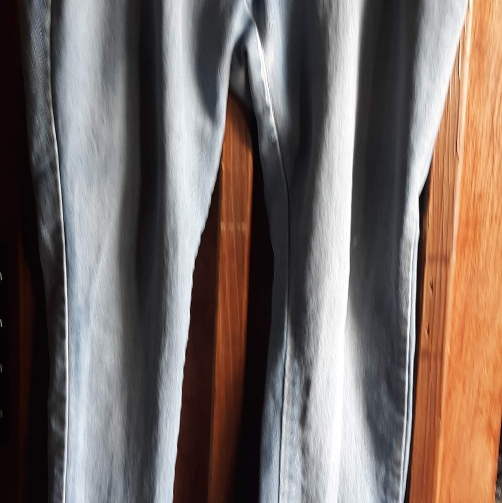 Jeans - Picture 2 of 4